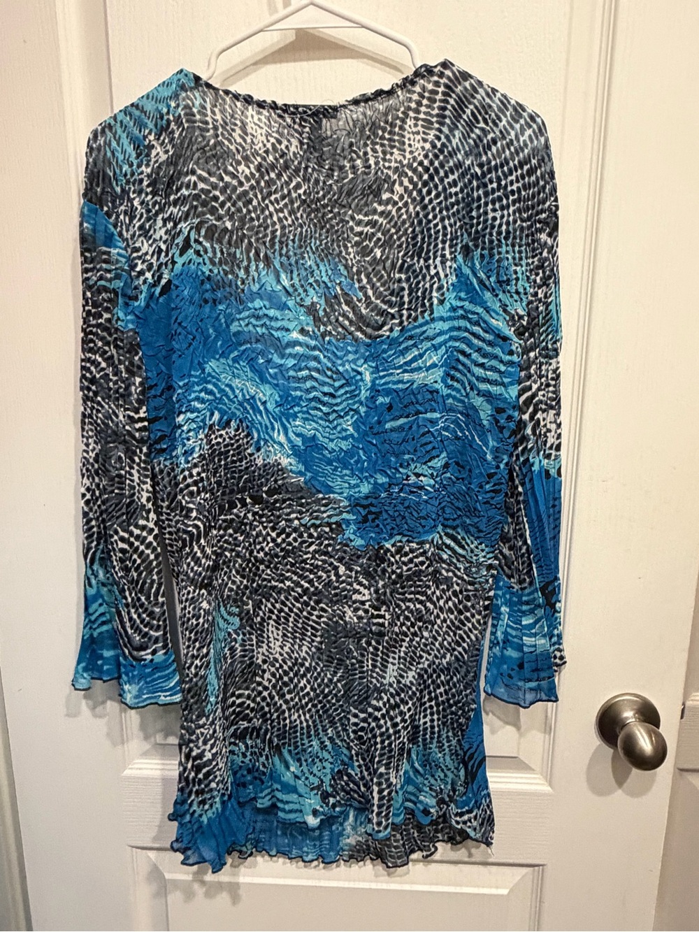 Alberto Makali Blue and Black Printed Long Sleeve Top - Picture 2 of 3